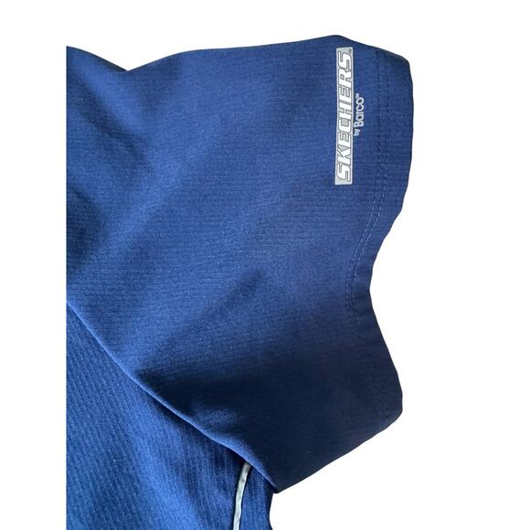 Skechers by Barco Women’s Scrub Top Medium Blue V-Neck Stretch Nursing Uniform - Picture 6 of 7